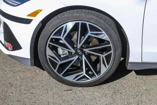Hyundai IONIQ 6 2024 SEL 4dr Sedan
