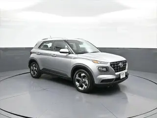 Hyundai VENUE 2024 SEL 4dr Crossover
