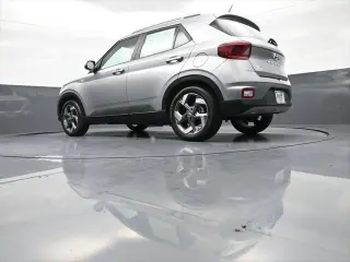 Hyundai VENUE 2024 SEL 4dr Crossover