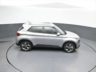 Hyundai VENUE 2024 SEL 4dr Crossover