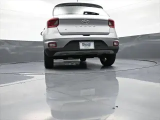 Hyundai VENUE 2024 SEL 4dr Crossover