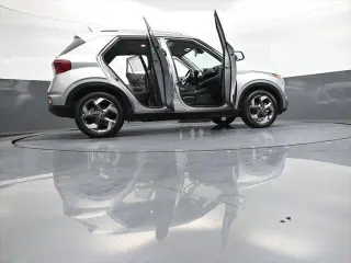 Hyundai VENUE 2024 SEL 4dr Crossover