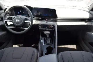 Hyundai ELANTRA 2024 SEL 4dr Sedan