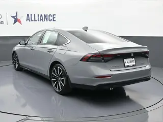 Honda Accord Hybrid 2025 Touring 4dr Sedan