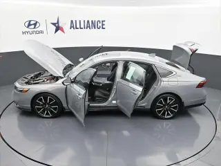 Honda Accord Hybrid 2025 Touring 4dr Sedan