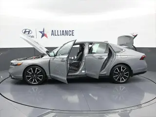 Honda Accord Hybrid 2025 Touring 4dr Sedan