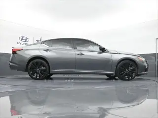 Nissan Altima 2022 AWD 2.5 SR 4dr Sedan