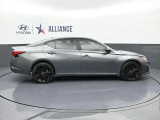 Nissan Altima 2022 AWD 2.5 SR 4dr Sedan
