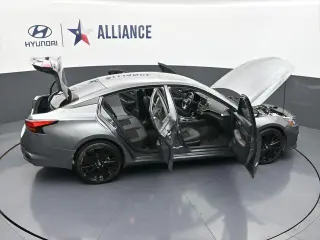 Nissan Altima 2022 AWD 2.5 SR 4dr Sedan