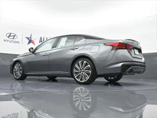 Nissan Altima 2023 2.5 SL 4dr Sedan