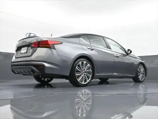 Nissan Altima 2023 2.5 SL 4dr Sedan
