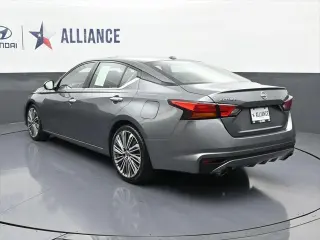 Nissan Altima 2023 2.5 SL 4dr Sedan