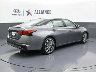 Nissan Altima 2023 2.5 SL 4dr Sedan