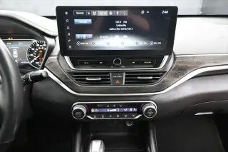 Nissan Altima 2023 2.5 SL 4dr Sedan