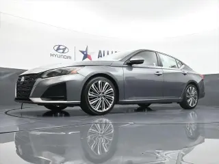 Nissan Altima 2023 2.5 SL 4dr Sedan