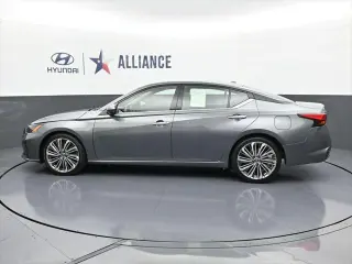 Nissan Altima 2023 2.5 SL 4dr Sedan