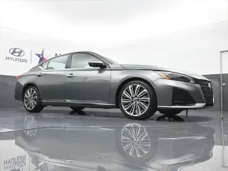 Nissan Altima 2023 2.5 SL 4dr Sedan