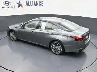 Nissan Altima 2023 2.5 SL 4dr Sedan
