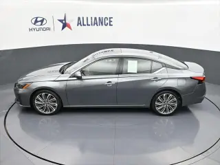 Nissan Altima 2023 2.5 SL 4dr Sedan