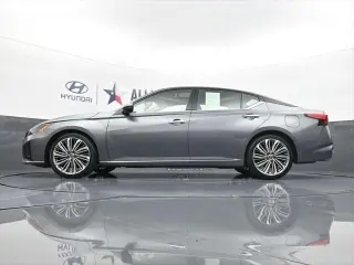 Nissan Altima 2023 2.5 SL 4dr Sedan