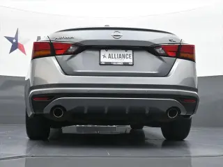 Nissan Altima 2023 2.5 SL 4dr Sedan