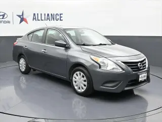 Nissan Versa 2019 S 4dr Sedan
