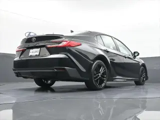 Toyota Camry 2025 SE 4dr Sedan