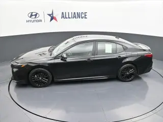 Toyota Camry 2025 SE 4dr Sedan