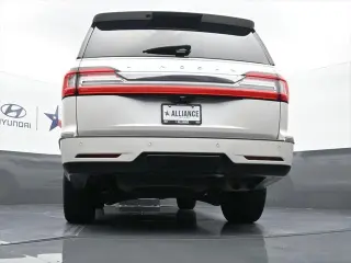 Lincoln Navigator 2019 4x4 Reserve 4dr SUV
