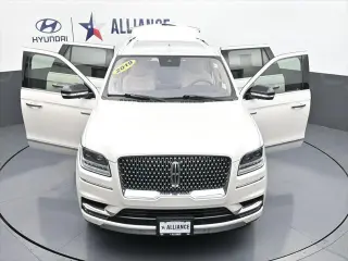 Lincoln Navigator 2019 4x4 Reserve 4dr SUV