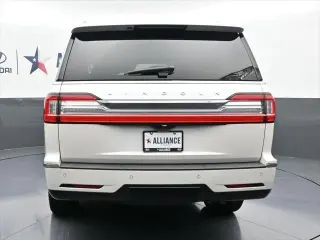 Lincoln Navigator 2019 4x4 Reserve 4dr SUV
