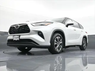 Toyota Highlander 2022 XLE 4dr SUV