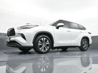 Toyota Highlander 2022 XLE 4dr SUV