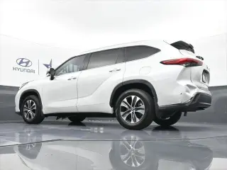 Toyota Highlander 2022 XLE 4dr SUV