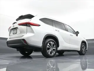 Toyota Highlander 2022 XLE 4dr SUV