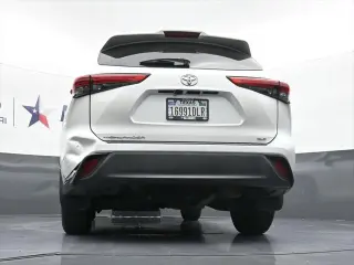 Toyota Highlander 2022 XLE 4dr SUV