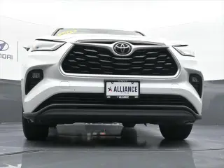 Toyota Highlander 2022 XLE 4dr SUV