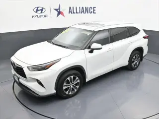 Toyota Highlander 2022 XLE 4dr SUV
