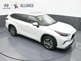 Toyota Highlander 2022 XLE 4dr SUV