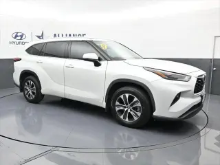 Toyota Highlander 2022 XLE 4dr SUV