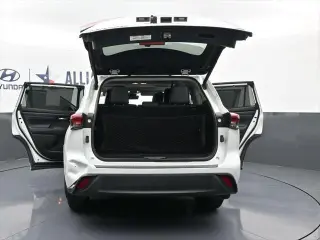 Toyota Highlander 2022 XLE 4dr SUV