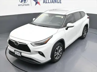 Toyota Highlander 2022 XLE 4dr SUV
