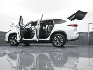 Toyota Highlander 2022 XLE 4dr SUV