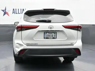 Toyota Highlander 2022 XLE 4dr SUV
