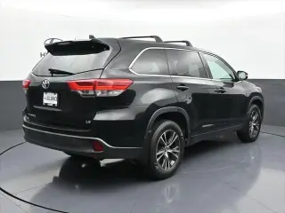 Toyota Highlander 2018 LE Plus 4dr SUV
