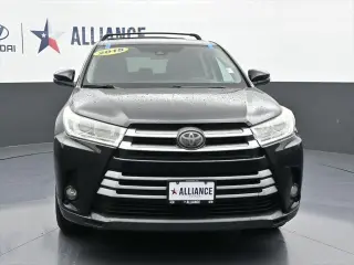 Toyota Highlander 2018 LE Plus 4dr SUV