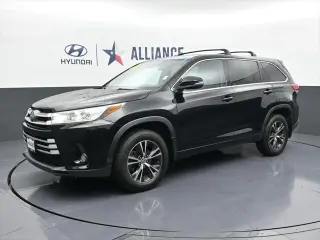 Toyota Highlander 2018 LE Plus 4dr SUV