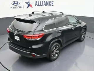 Toyota Highlander 2018 LE Plus 4dr SUV