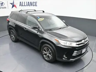 Toyota Highlander 2018 LE Plus 4dr SUV