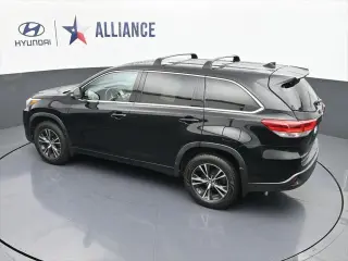 Toyota Highlander 2018 LE Plus 4dr SUV